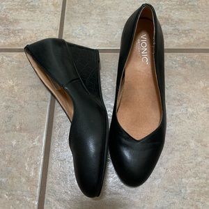 Vionic wedge heel with orthaheel technology